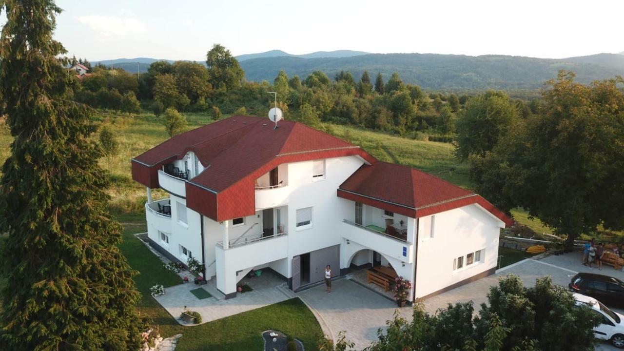 Guest House Melody Drežnik Grad Eksteriør billede